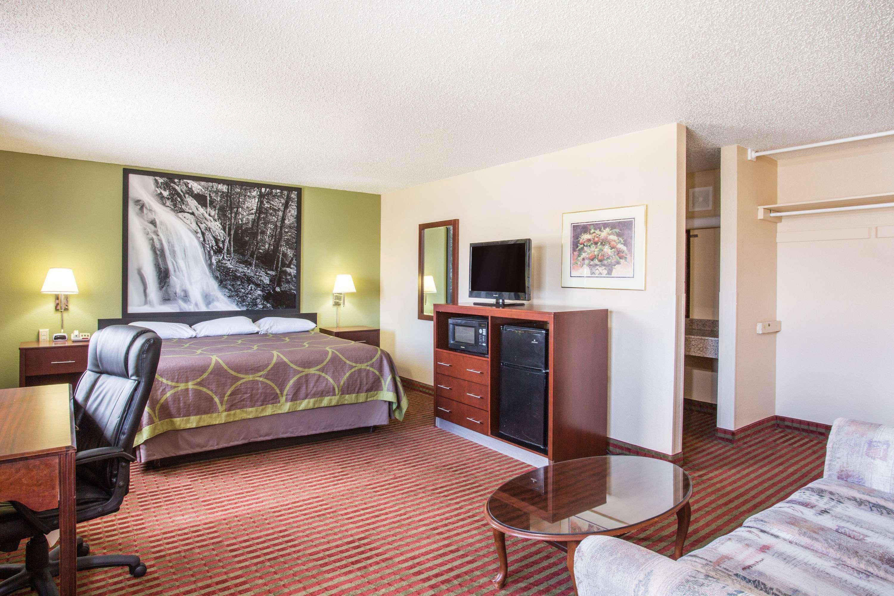 Super 8 By Wyndham Harrisonburg Motel Luaran gambar