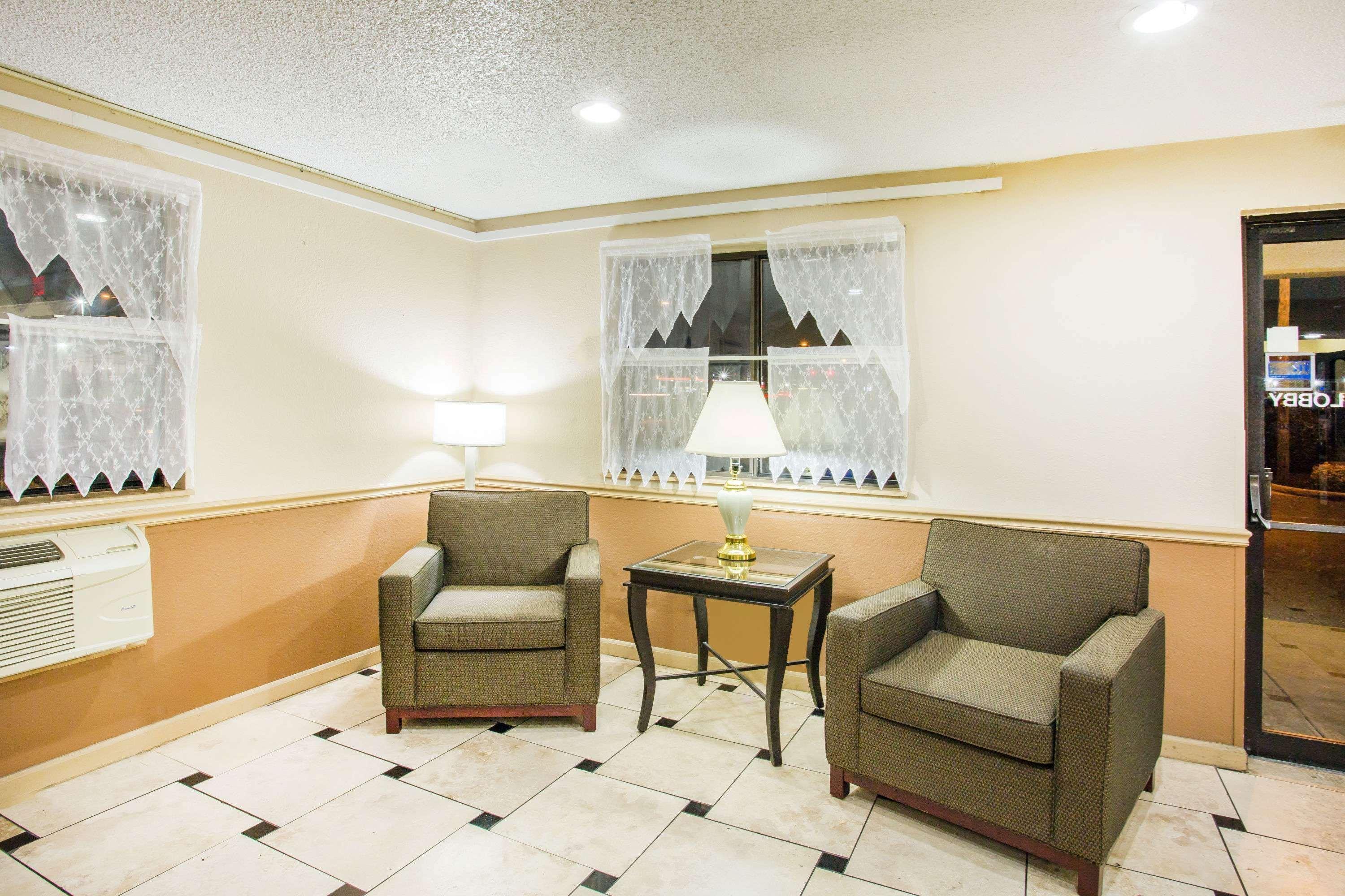 Super 8 By Wyndham Harrisonburg Motel Luaran gambar